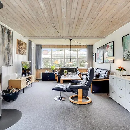 Cozy In Sydals With Sauna Nyaraló